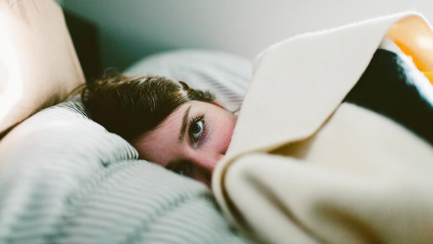 Qu’est-ce qui fait de quelqu’un un dormeur léger ou lourd ?