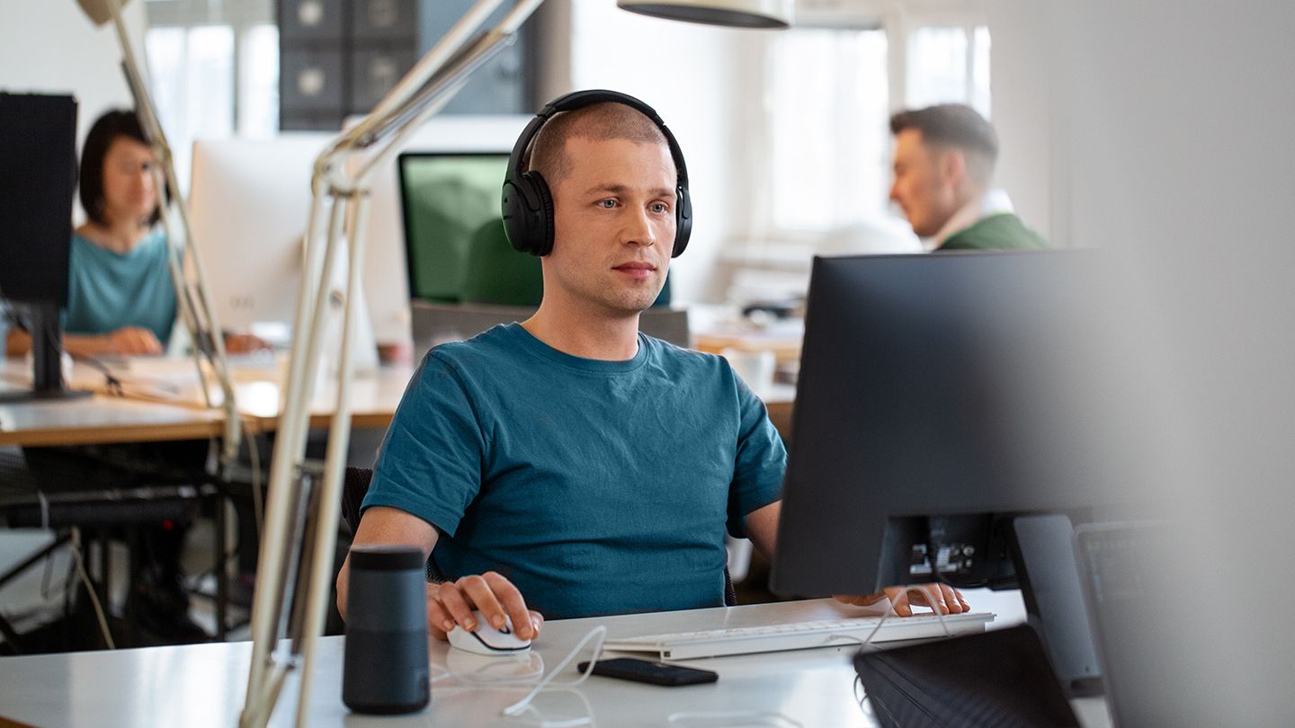 Seulement 15 minutes d’exercice peuvent aider à contrer les risques pour la santé liés à une position assise toute la journée