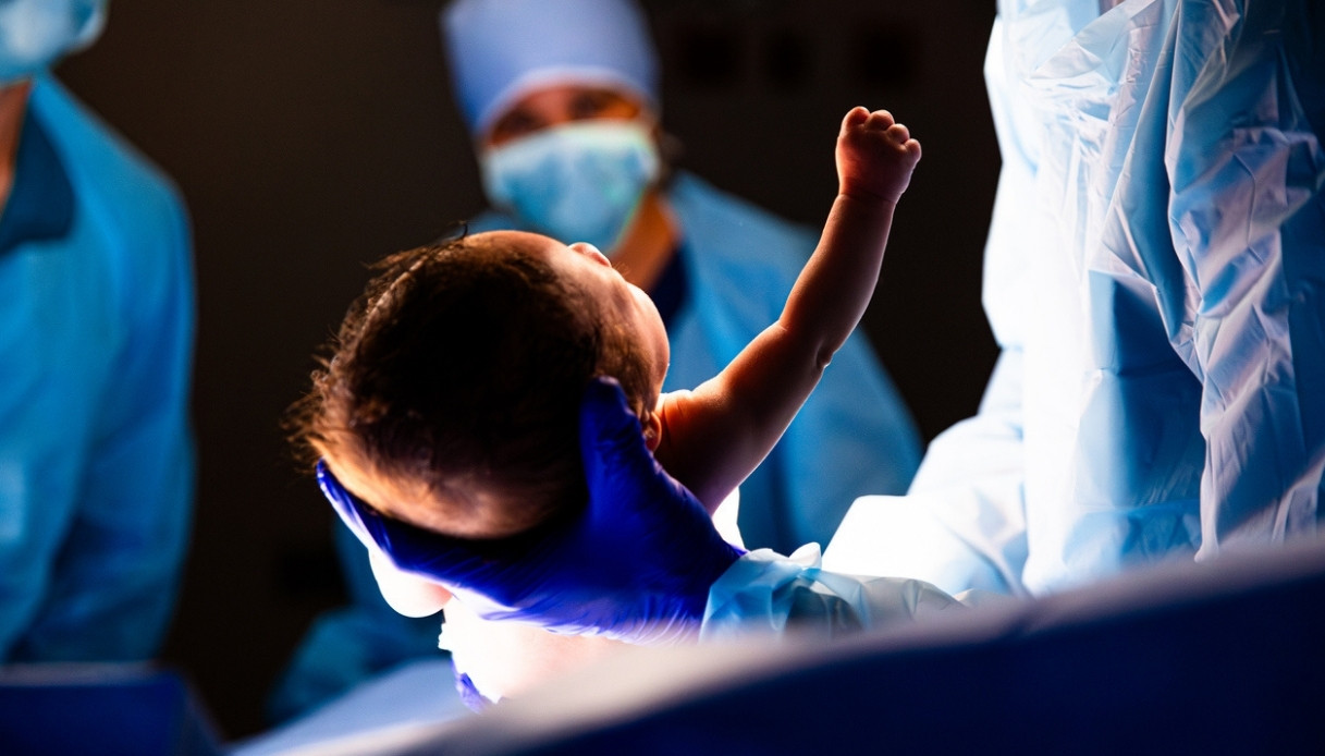 Né le deuxième bébé d'une femme avec un utérus transplanté: un espoir pour de nombreuses femmes