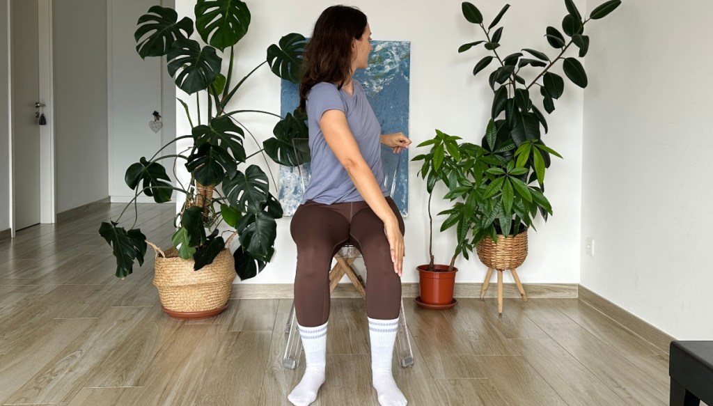 Torsion de session de yoga