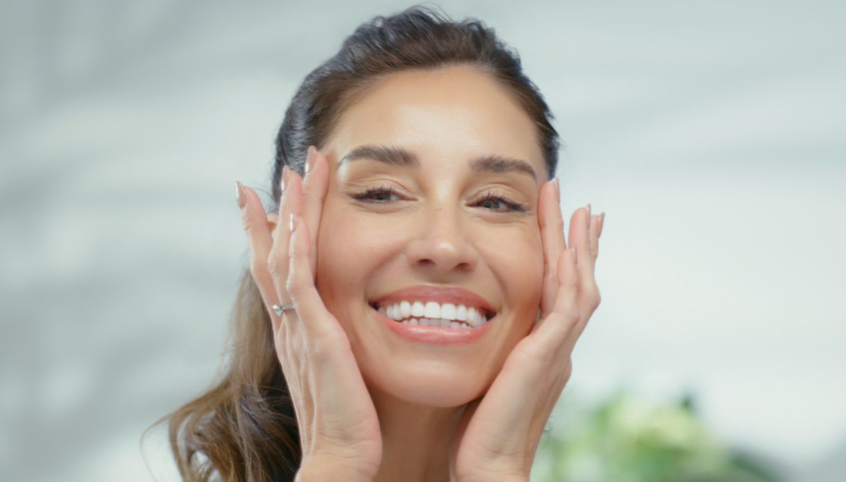 Le collagène à boire, l'allié de la peau après 25 ans