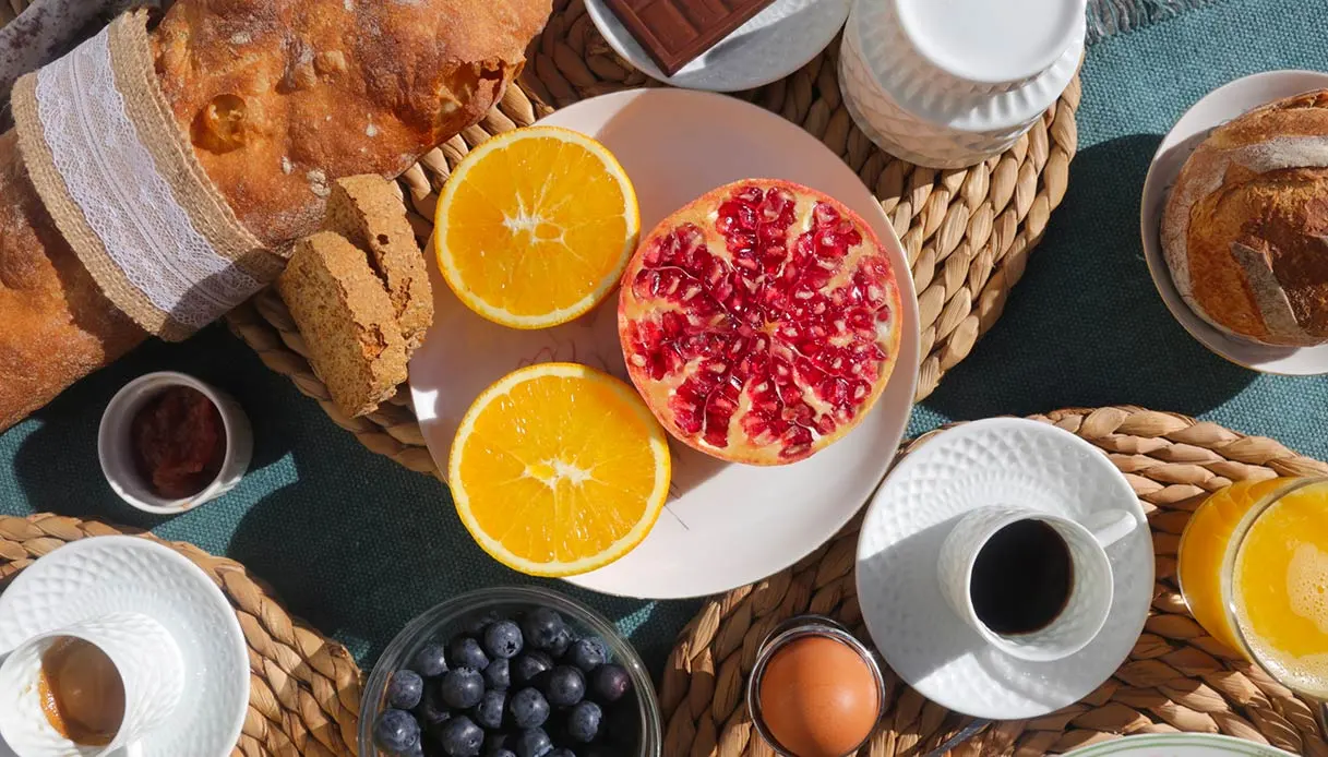 Comment recommencer le petit-déjeuner après le dîner du réveillon du Nouvel An