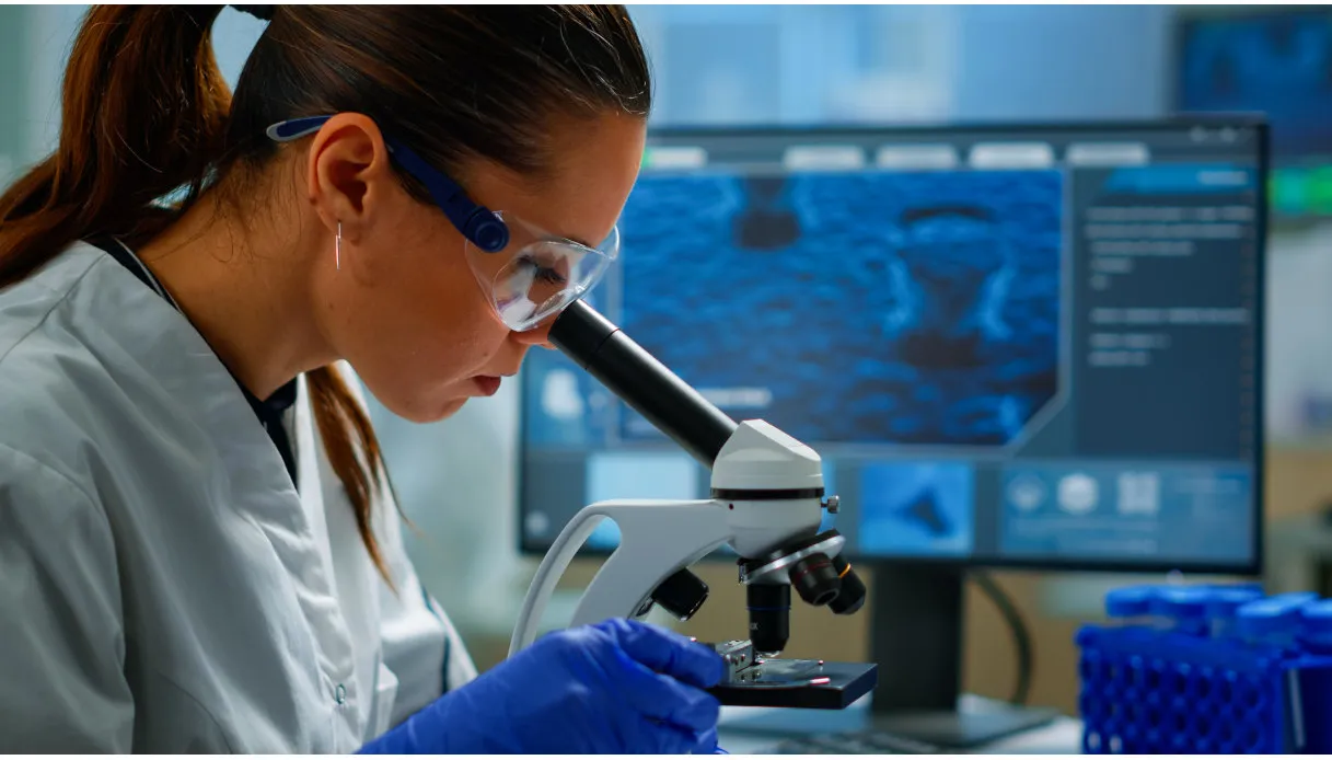 Dans le cancer du poumon, il est essentiel d’identifier les caractéristiques cellulaires pour personnaliser les traitements